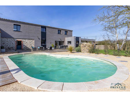 vente maison piscine à saint-hilaire-de-clisson (44190) : à vendre piscine / 191m² saint-h