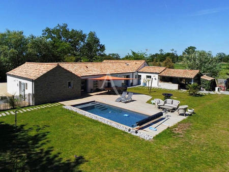vente maison piscine à saint-jean-de-monts (85160) : à vendre piscine / 158m² saint-jean-d