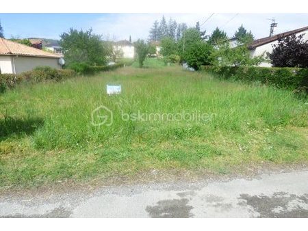 vente terrain 750 m²