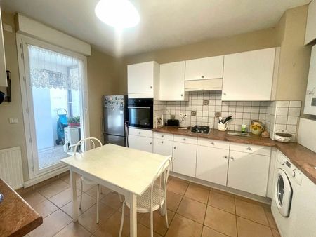 appartement aubagne 50 m² t-2 à vendre  145 000 €