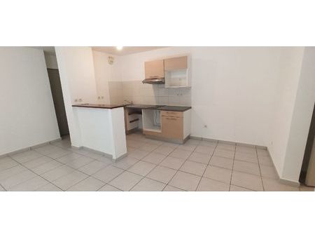 appartement t2 - ste marie - libre