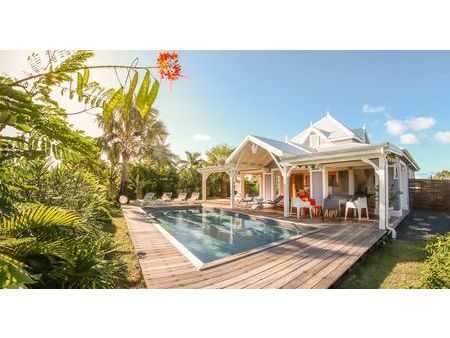 villa piscine et span balnéo privés  à louisiana park  vue mer  à 300 m de la mer  accès p