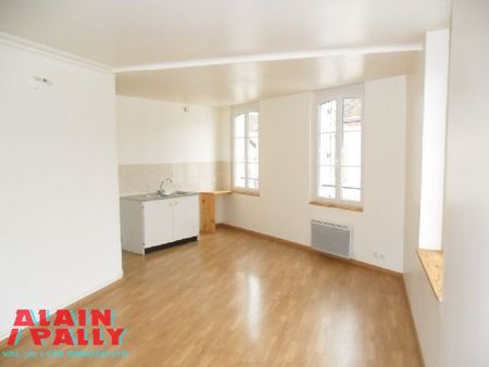 studio 1 pièce 32 m²