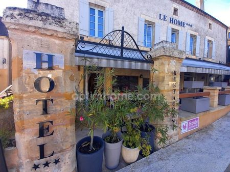 fonds de commerce hôtel  restaurant 525 m²