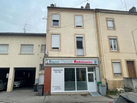 immeuble 3 pièces 129 m²