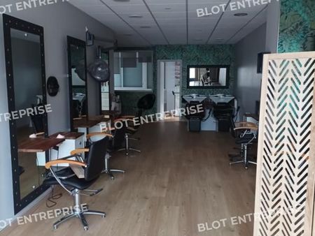 local commercial 70 m²