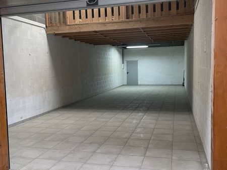 local commercial 70 m² anneyron