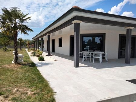 villa 6 pièces 131 m²