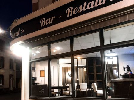 bar / restaurant ambert - face au plan d’eau