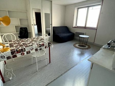 location appartement  m² t-1 à limoges  325 €