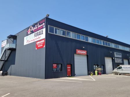 bureaux 40m2 - emplacement idéal et accès facile - parking sécurisé