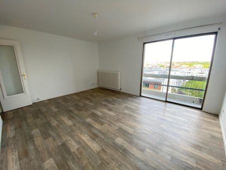 location appartement 1 pièce 31.6 m²