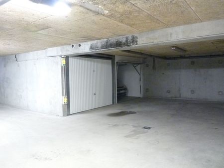 garage box entre gare tgv et intra muros