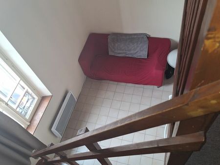 location appartement  27 m² t-2 à bordeaux  630 €