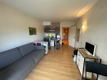 location appartement  m² t-1 à combrit  410 €