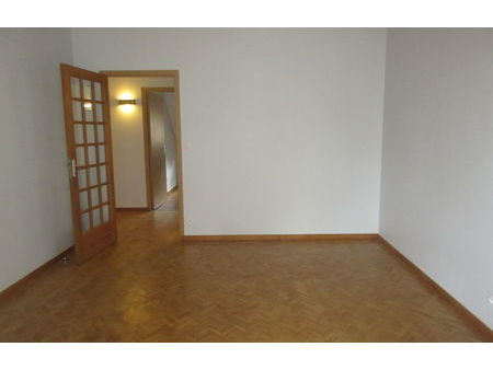 location appartement 2 pièces 43 m² rodez (12000)