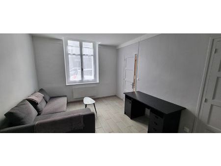 location appartement  m² t-1 à orléans  361 €