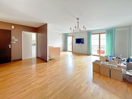appartement la roche-sur-yon 86.34 m² t-3 à vendre  249 900 €