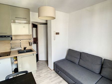 location appartement  m² t-2 à lille  597 €