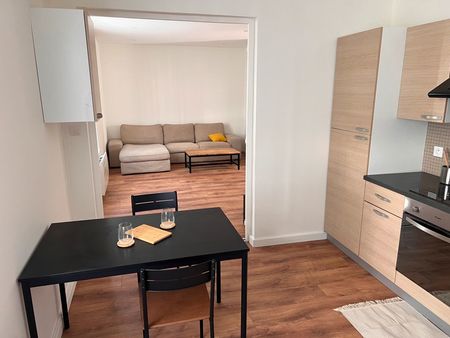 appartement meublé de 48 m² à louer à reims - rue ruinart de brimont
