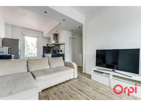 appartement aubervilliers 30.3 m² t-2 à vendre  140 000 €