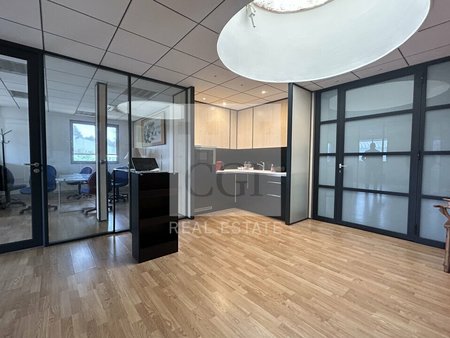 location de bureau de 139 m² à champagne-au-mont-d'or - 69410