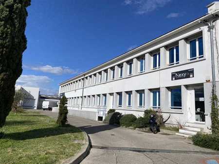 location de bureau de 246 m² à vénissieux - 69200