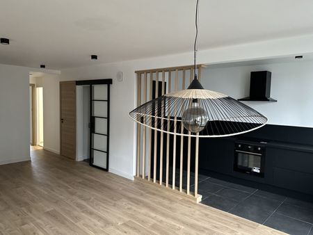 4 pièces 80 m² appartement