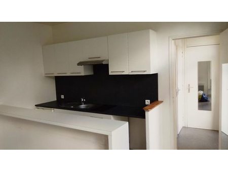 location appartement 3 pièces 40 m²