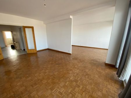 location appartement 4 pièces 94 m²