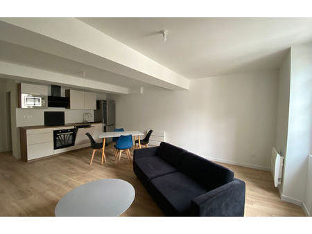 location appartement 2 pièces 52 m² casteljaloux (47700)