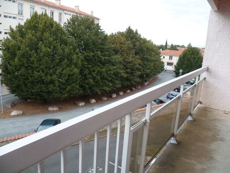 t1bis balcon+parking + chauffage inclu
