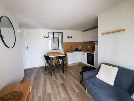 location appartement  m² t-2 à les angles  780 €