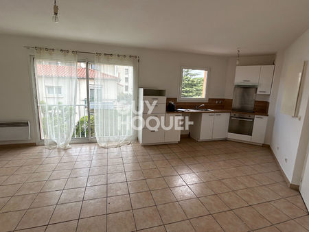 exclusivite - a vendre à perpignan (66000) : appartement f2 (42 m²) garage cellier