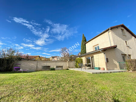 maison individuelle 5 pièces - 3 chambres - 95 m2 (115m2 au sol) avec jardin au calme en p