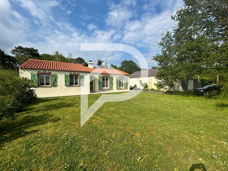 vente maison à châteauneuf (85710) : à vendre / 120m² châteauneuf