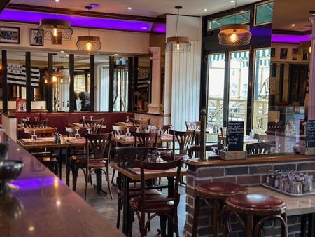 bar-brasserie-restaurant en centre ville d'orsay