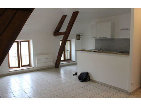 location appartement 1 pièce 44 m² ligny-le-châtel (89144)