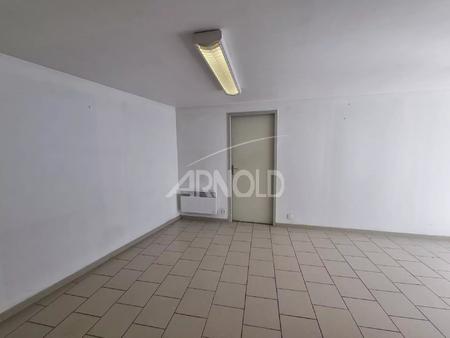 location bureaux et commerces à nort-sur-erdre (44390) : à louer / 40m² nort-sur-erdre