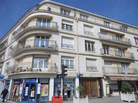location appartement 4 pièces à laval centre-ville préfecture (53000) : à louer 4 pièces /