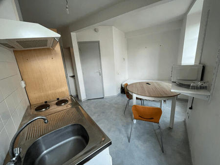 location appartement t1 meublé à laval centre-ville préfecture (53000) : à louer t1 meublé
