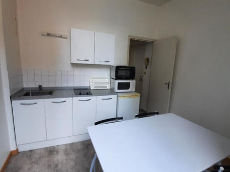 location appartement 2 pièces meublé à laval (53000) : à louer 2 pièces meublé / 21m² lava