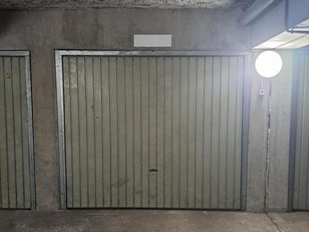 location garage box et parking à nantes saint-jacques (44000) : à louer / 1m² nantes saint