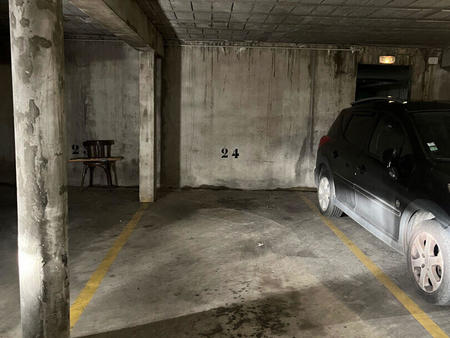 location garage box et parking à nantes (44000) : à louer / 14m² nantes