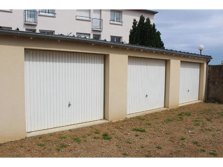 location garage box et parking à paimpol (22500) : à louer / paimpol
