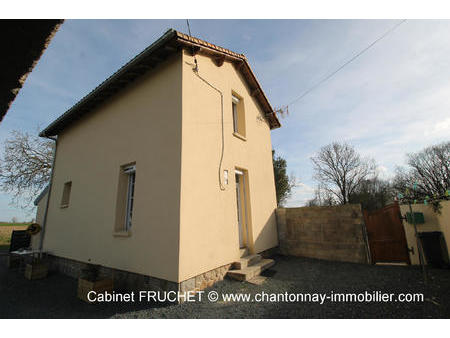 vente maison à chantonnay (85110) : à vendre / 53m² chantonnay