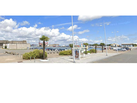 vente bureaux et commerces bord de mer à saint-nazaire (44600) : à vendre bord de mer / 52