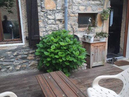 maison de village t5 + jardin/terrasse