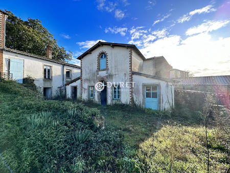 vente maison à montaigu (85600) : à vendre / 50m² montaigu