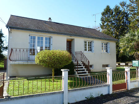 vente maison à saint-aignan-sur-roë (53390) : à vendre / 82m² saint-aignan-sur-roë